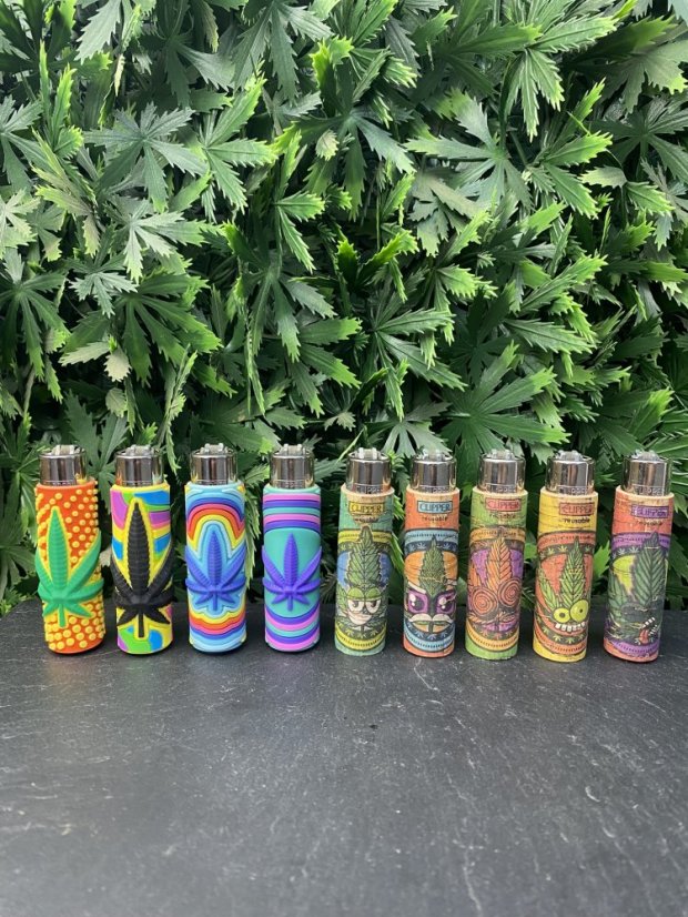 Zapalovače Clipper s Obalem